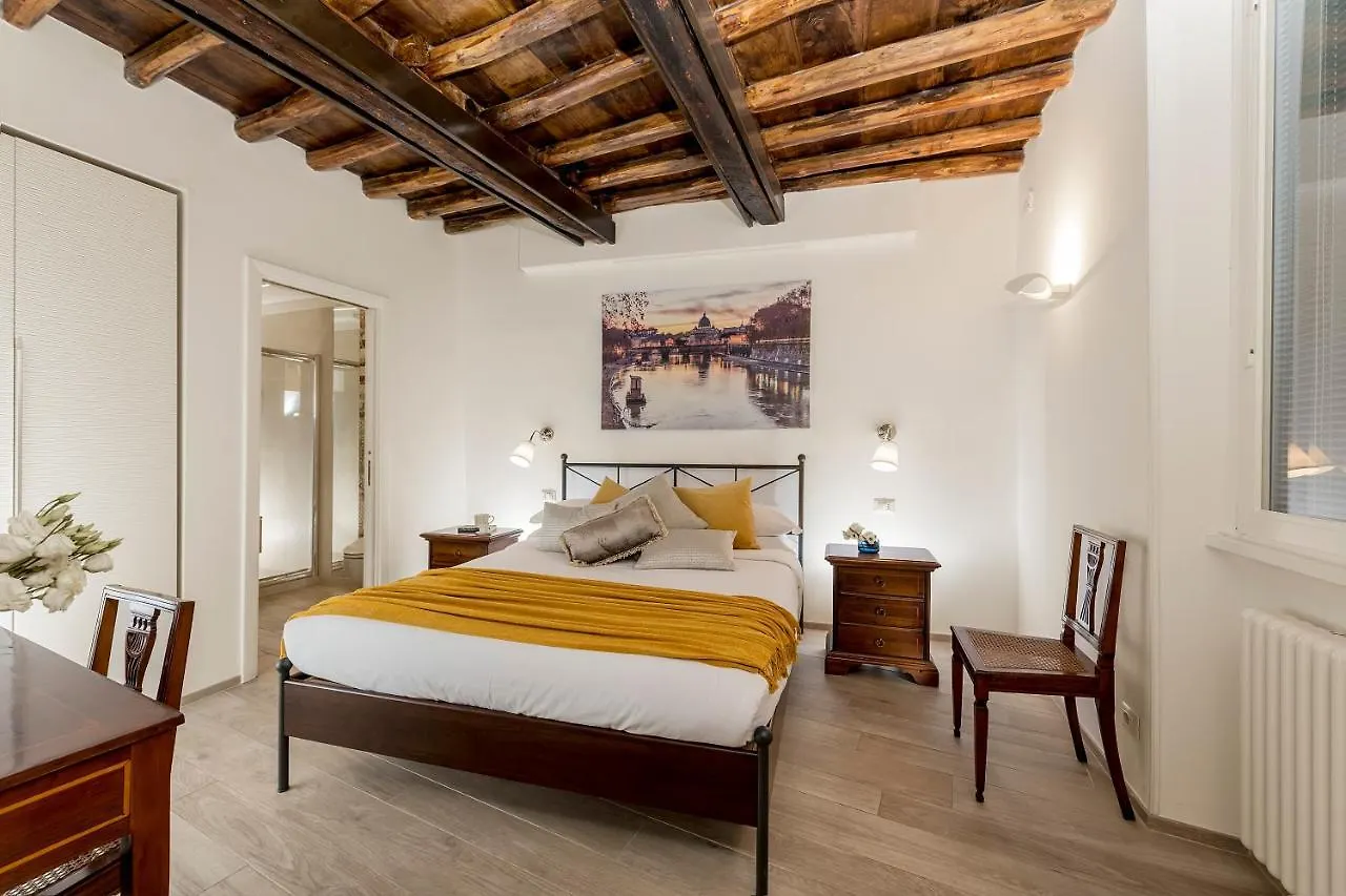 Chiavari Delux Apartment In Campo De Fiori Rom 0*,
